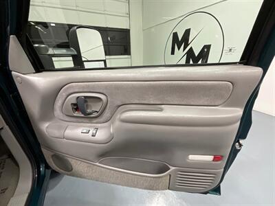 1997 Chevrolet C/K 2500 Series C2500 Silverado 6.5L TURBO DIESEL /DUMP BED  / HYDRAULIC DUMP BED / ZERO RUST / 115K Miles - Photo 35 - Gladstone, OR 97027