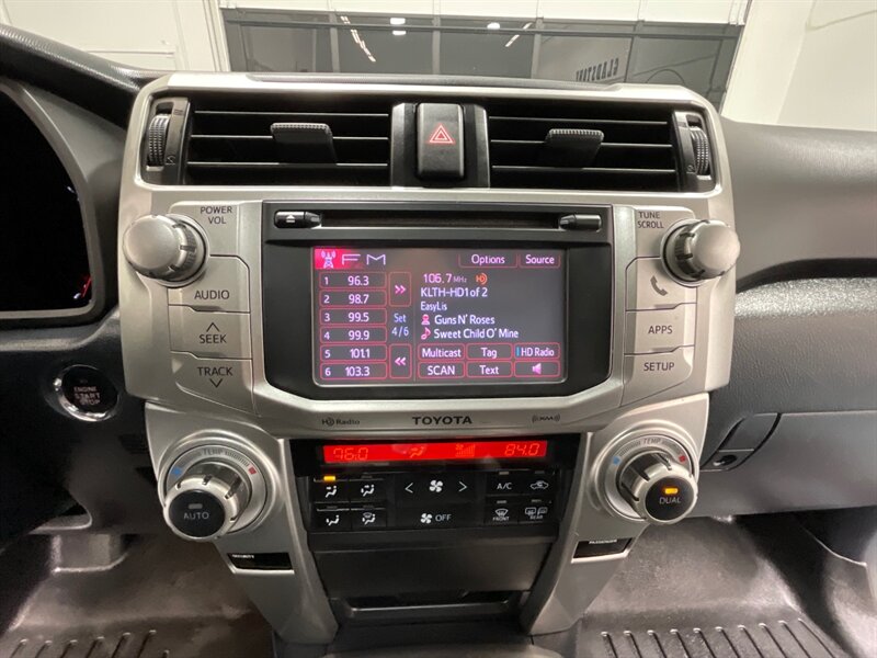 2012 Toyota 4Runner Limited 4X4 / V6 / Leather / Sunroof / Backup Cam  / LOCAL OREGON SUV - Photo 20 - Gladstone, OR 97027