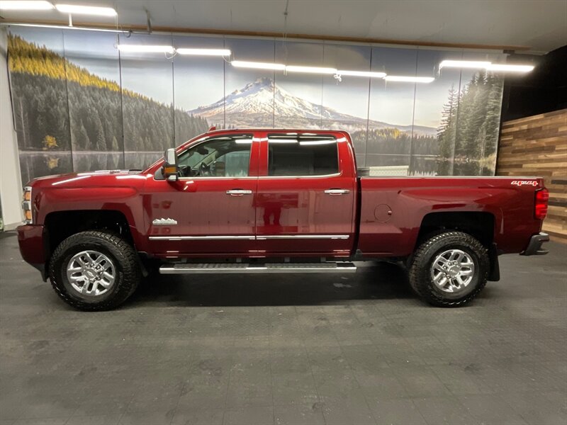 2016 Chevrolet Silverado 3500 High Country Crew Cab 4X4 / 6.6L DURAMAX DIESEL   - Photo 3 - Gladstone, OR 97027