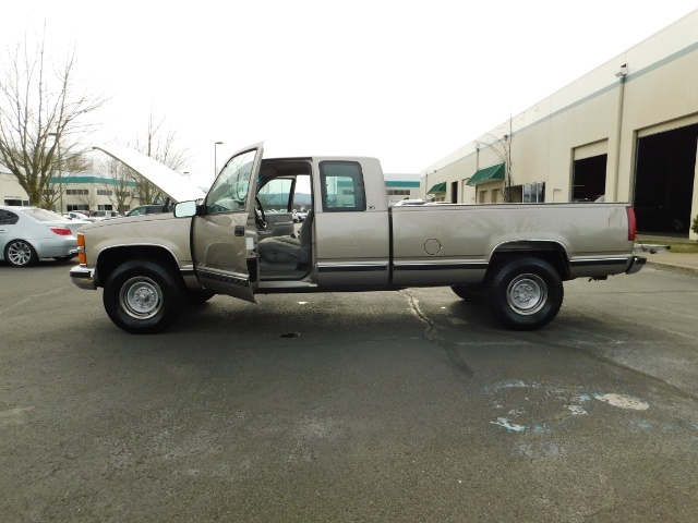 2000 Chevrolet C2500 LS 5.7Liter V8 Vertic 2WD 2-Owner   - Photo 28 - Portland, OR 97217