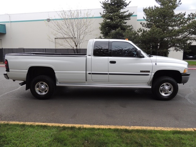 2001 Dodge Ram 2500 4X4 /LongBed/ 5.9L CUMMINS Diesel/ 5-Speed Manual   - Photo 4 - Portland, OR 97217