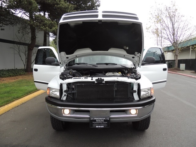 2001 Dodge Ram 2500 4X4 /LongBed/ 5.9L CUMMINS Diesel/ 5-Speed Manual   - Photo 16 - Portland, OR 97217