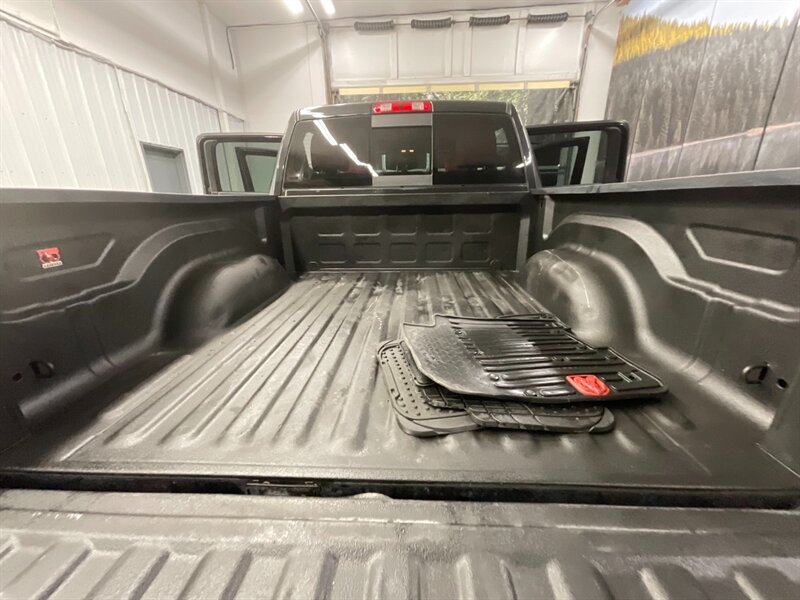 2016 RAM 1500 Rebel Crew Cab 4X4 / 5.7L V8 HEMI /Leather Sunroof  Leather &Heated Seats / Sunroof / Backup Camera / CLEAN & SHARP !! - Photo 34 - Gladstone, OR 97027