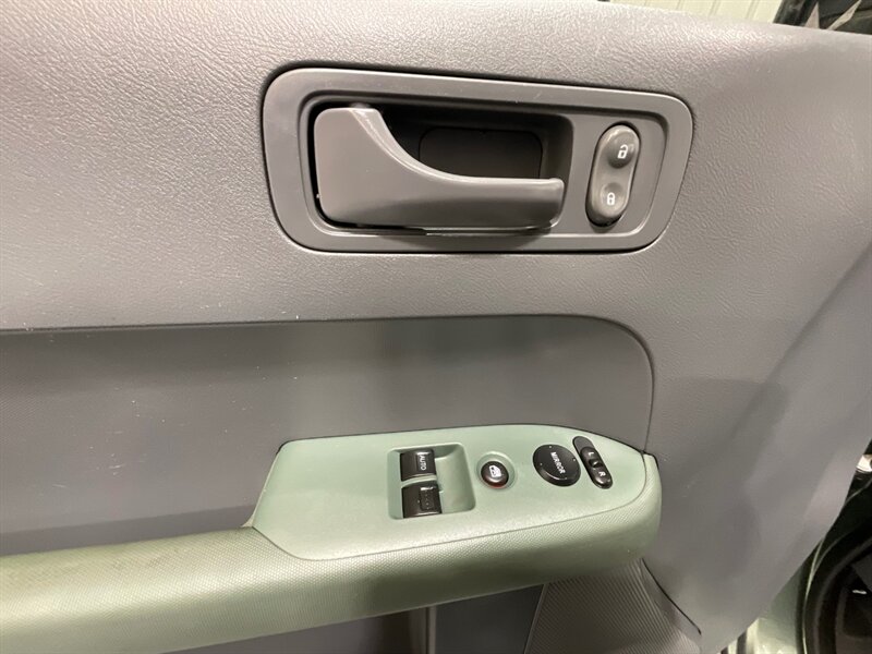 2003 Honda Element EX AWD Sport Utility / Local ZERO RUST /126K MILES  / Sunroof / BRAND NEW TIRES - Photo 34 - Gladstone, OR 97027