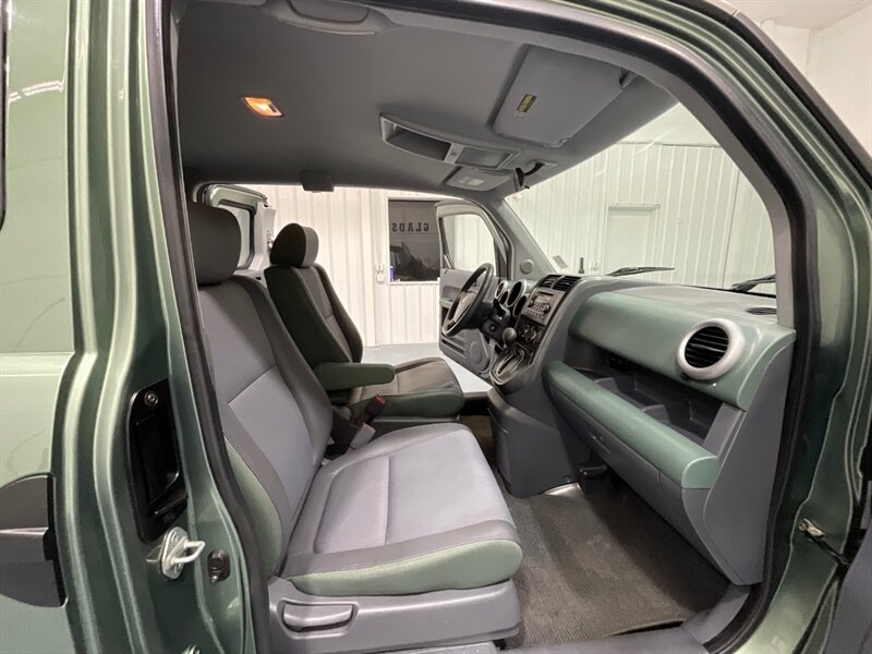 2003 Honda Element EX AWD Sport Utility / Local ZERO RUST /126K MILES  / Sunroof / BRAND NEW TIRES - Photo 13 - Gladstone, OR 97027