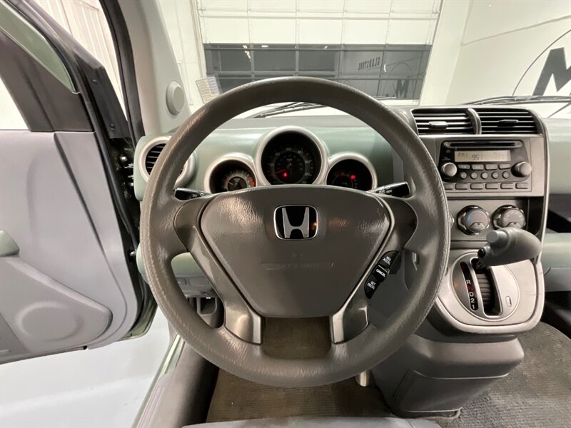 2003 Honda Element EX AWD Sport Utility / Local ZERO RUST /126K MILES  / Sunroof / BRAND NEW TIRES - Photo 19 - Gladstone, OR 97027
