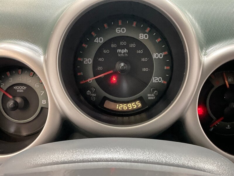 2003 Honda Element EX AWD Sport Utility / Local ZERO RUST /126K MILES  / Sunroof / BRAND NEW TIRES - Photo 43 - Gladstone, OR 97027