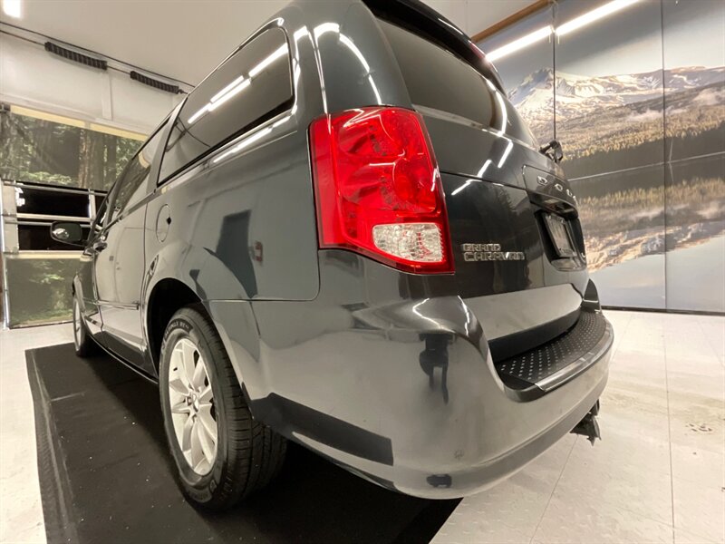 2014 Dodge Grand Caravan SXT MiniVan / 3.6L V6 / 7-Passenger  / CLEAN VAN / CLEAN INSIDE & OUT !! - Photo 9 - Gladstone, OR 97027