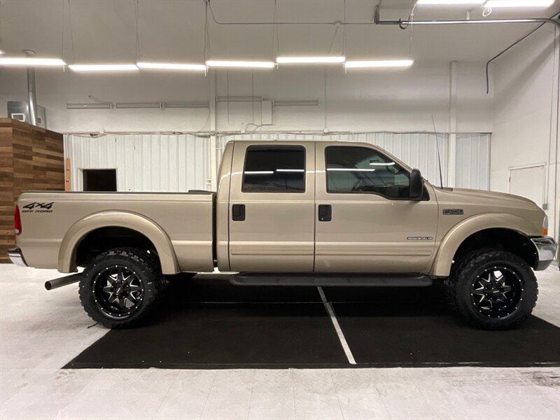 2001 Ford F-250 Lariat Crew Cab 4X4 / 7.3L DIESEL / LIFTED LIFTED  / BRAND NEW WHEELS & TIRES / LOCAL TRUCK / RUST FREE - Photo 4 - Gladstone, OR 97027