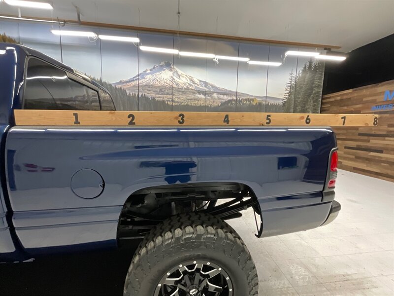 2001 Dodge Ram 2500 Laramie 4X4 / 5.9L DIESEL / 6-SPEED / 118,000 MILE  /1-OWNER LOCAL OREGON TRUCK / RUST FREE / LIFTED w. BRAND NEW WHEELS & TIRES / Custom Bumper / SHARP & CLEAN !! - Photo 12 - Gladstone, OR 97027