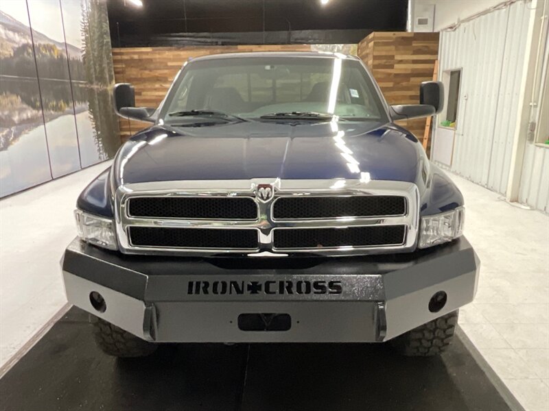 2001 Dodge Ram 2500 Laramie 4X4 / 5.9L DIESEL / 6-SPEED / 118,000 MILE  /1-OWNER LOCAL OREGON TRUCK / RUST FREE / LIFTED w. BRAND NEW WHEELS & TIRES / Custom Bumper / SHARP & CLEAN !! - Photo 4 - Gladstone, OR 97027