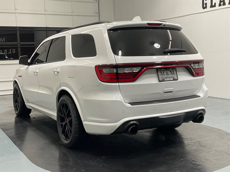 2018 Dodge Durango SRT 392 / AWD / 6.4L V8 HEMI / 55,000 MILES  / 3RD ROW SEAT - Photo 9 - Gladstone, OR 97027