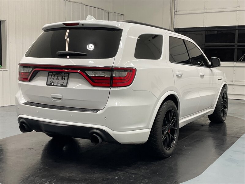 2018 Dodge Durango SRT 392 / AWD / 6.4L V8 HEMI / 55,000 MILES  / 3RD ROW SEAT - Photo 8 - Gladstone, OR 97027