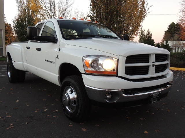 2006 Dodge Ram 3500 Quad Cab / 4X4 / 5.9L DIESEL 6-SPEED Manual DUALLY   - Photo 2 - Portland, OR 97217