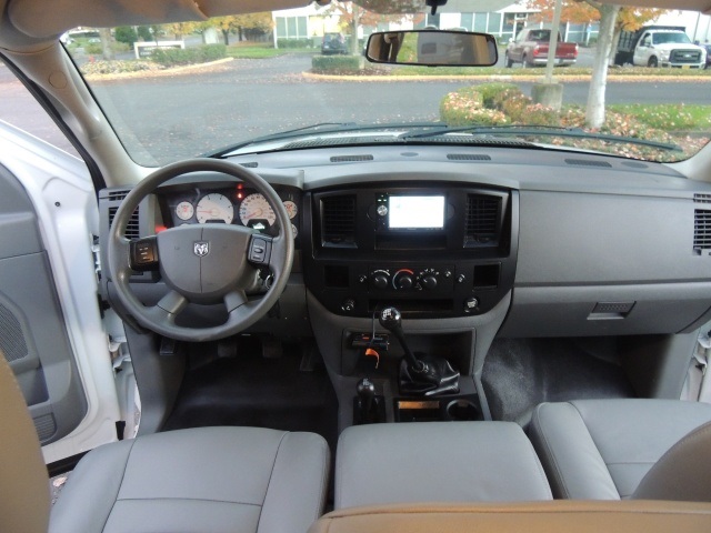 2006 Dodge Ram 3500 Quad Cab / 4X4 / 5.9L DIESEL 6-SPEED Manual DUALLY   - Photo 13 - Portland, OR 97217