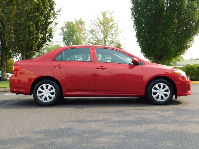 2013 Toyota Corolla LE / Sedan / Automatic / ONLY 38000 MILES   - Photo 4 - Portland, OR 97217