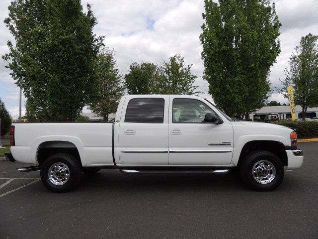 2005 GMC Sierra 2500 SLT / Crew Cab / 4X4 / DURAMAX DIESEL/ 55K miles   - Photo 4 - Portland, OR 97217