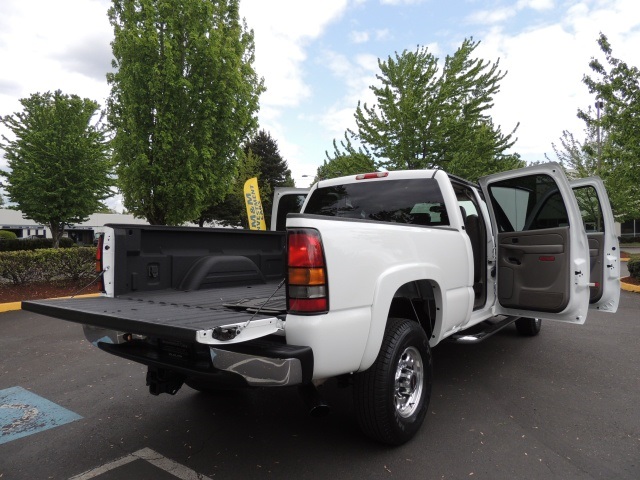 2005 GMC Sierra 2500 SLT / Crew Cab / 4X4 / DURAMAX DIESEL/ 55K miles   - Photo 29 - Portland, OR 97217