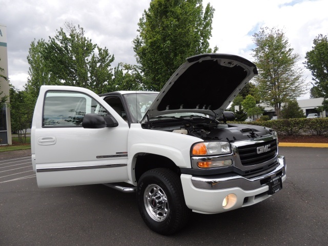 2005 GMC Sierra 2500 SLT / Crew Cab / 4X4 / DURAMAX DIESEL/ 55K miles   - Photo 31 - Portland, OR 97217