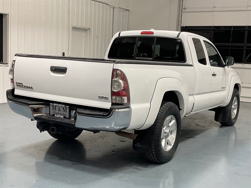 2009 Toyota Tacoma 4X4 / 2.7L 4Cyl / 5-SPEED MANUAL / NEW TIRES  / ZERO RUST / BACKUP CAMERA - Photo 8 - Gladstone, OR 97027