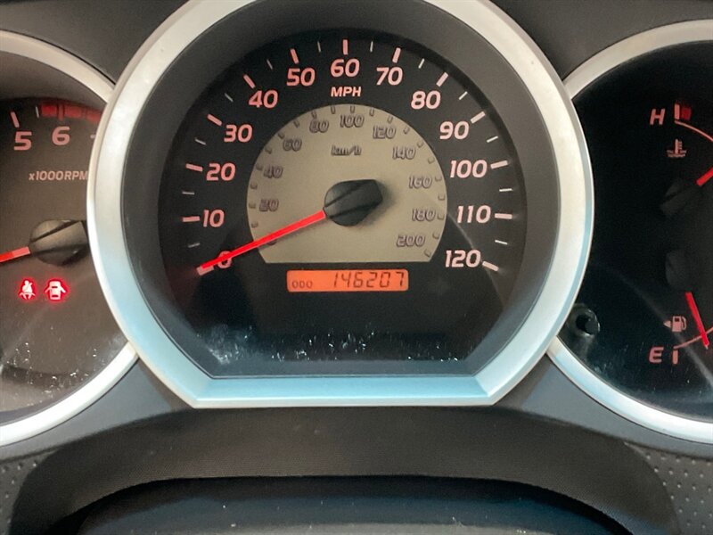 2009 Toyota Tacoma 4X4 / 2.7L 4Cyl / 5-SPEED MANUAL / NEW TIRES  / ZERO RUST / BACKUP CAMERA - Photo 53 - Gladstone, OR 97027
