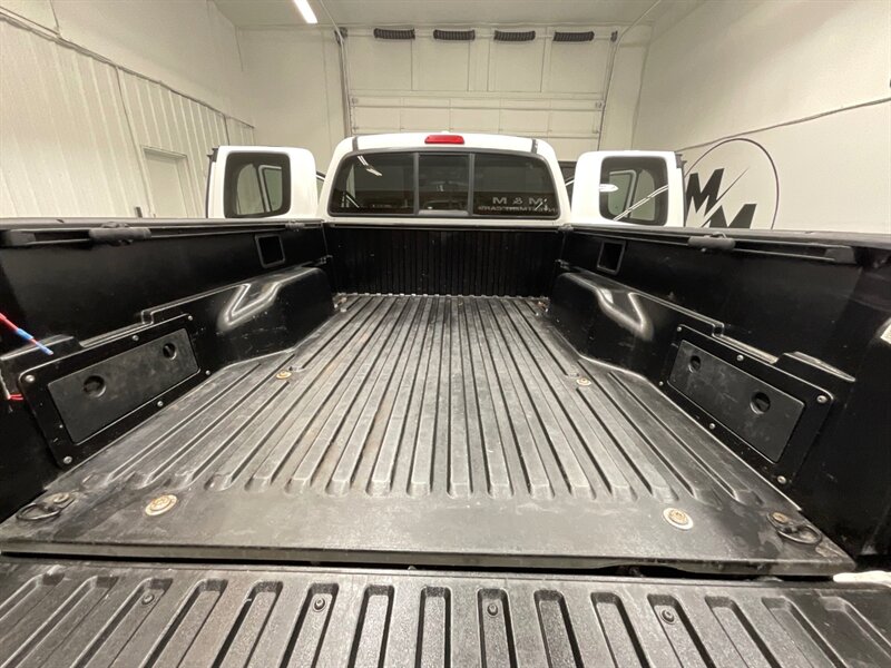2009 Toyota Tacoma 4X4 / 2.7L 4Cyl / 5-SPEED MANUAL / NEW TIRES  / ZERO RUST / BACKUP CAMERA - Photo 43 - Gladstone, OR 97027