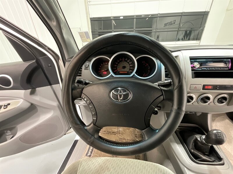 2009 Toyota Tacoma 4X4 / 2.7L 4Cyl / 5-SPEED MANUAL / NEW TIRES  / ZERO RUST / BACKUP CAMERA - Photo 19 - Gladstone, OR 97027