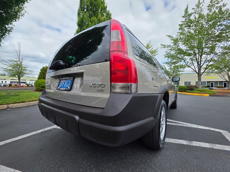 2003 Volvo XC70 Cross Country / AWD / IMMACULATE / 45,000 MILES !! / All Wheel Drive / Leather / Sunroof / Extremely Low Miles - Photo 12 - Portland, OR 97217