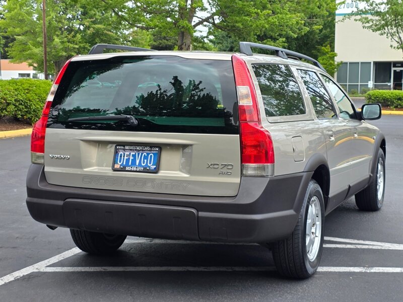 2003 Volvo XC70 Cross Country / AWD / IMMACULATE / 45,000 MILES !! / All Wheel Drive / Leather / Sunroof / Extremely Low Miles - Photo 8 - Portland, OR 97217