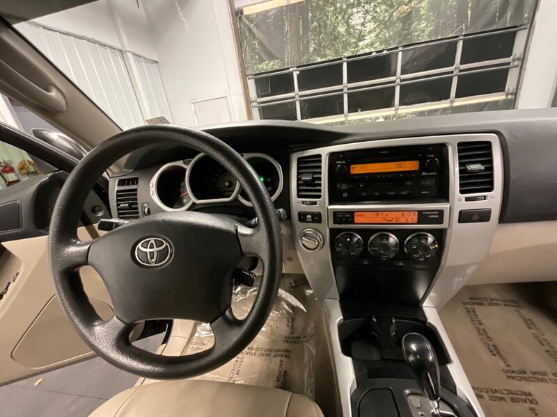 2005 Toyota 4Runner SR5 Sport Utility 4X4 / V6 / LEAHER / LIFTED LIFTE  NEW WHEELS & TIRES / SUNROOF / SHARP & CLEAN - Photo 17 - Gladstone, OR 97027