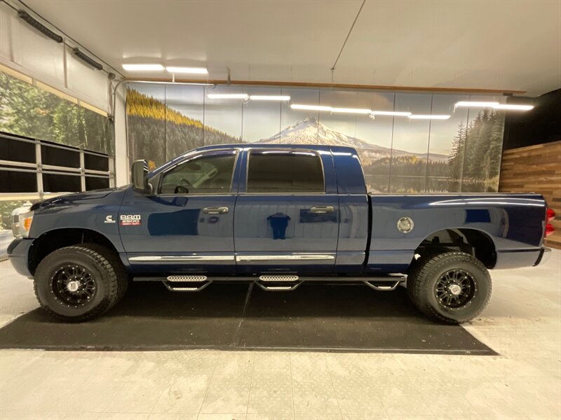 2009 Dodge Ram 2500 Laramie Mega Cab 4X4 / 6.7L DIESEL / 1-OWNER  / Leather & Heated Seats / Sunroof / Navigation / ONLY 86,000 MILES - Photo 3 - Gladstone, OR 97027