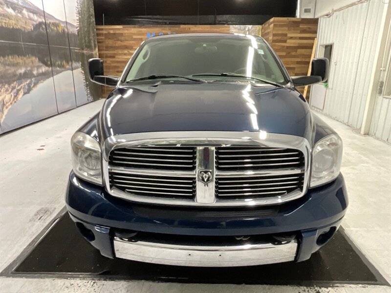 2009 Dodge Ram 2500 Laramie Mega Cab 4X4 / 6.7L DIESEL / 1-OWNER  / Leather & Heated Seats / Sunroof / Navigation / ONLY 86,000 MILES - Photo 5 - Gladstone, OR 97027