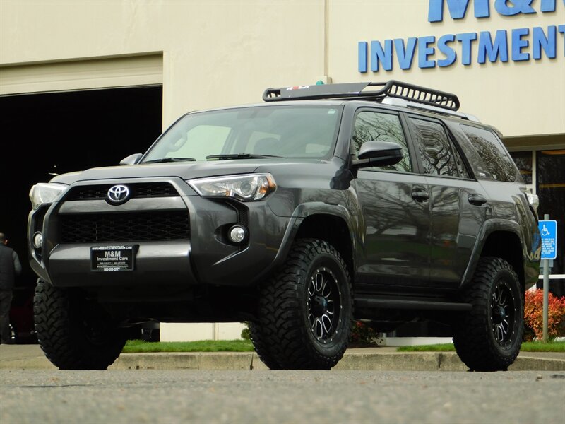 2018 Toyota 4Runner SR5 4X4 / Navi / Camera / NEW LIFT , WHEELS, TIRES   - Photo 47 - Portland, OR 97217