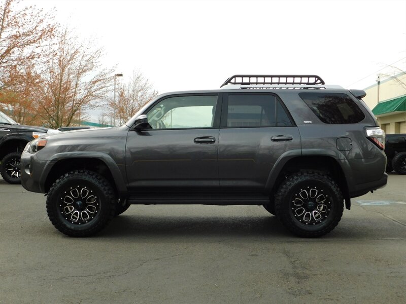 2018 Toyota 4Runner SR5 4X4 / Navi / Camera / NEW LIFT , WHEELS, TIRES   - Photo 3 - Portland, OR 97217