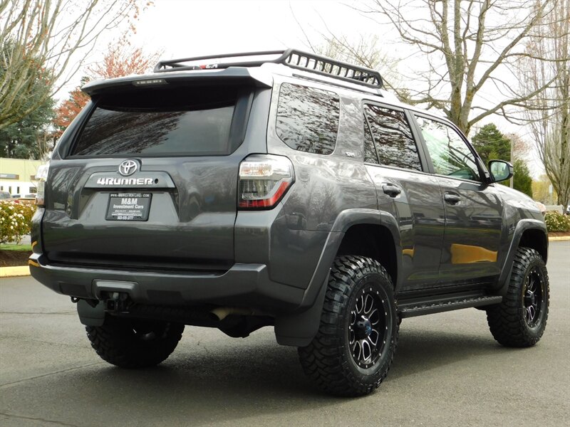 2018 Toyota 4Runner SR5 4X4 / Navi / Camera / NEW LIFT , WHEELS, TIRES   - Photo 8 - Portland, OR 97217