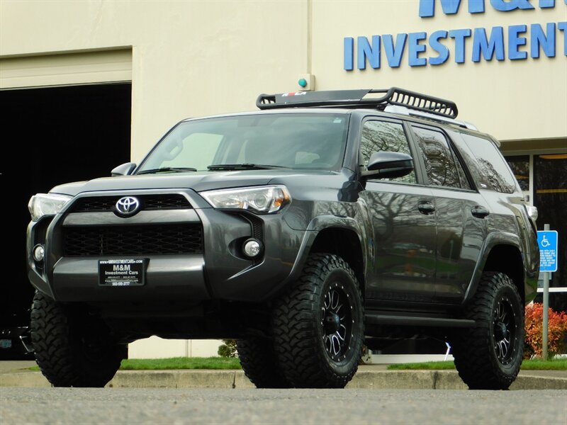 2018 Toyota 4Runner SR5 4X4 / Navi / Camera / NEW LIFT , WHEELS, TIRES   - Photo 42 - Portland, OR 97217