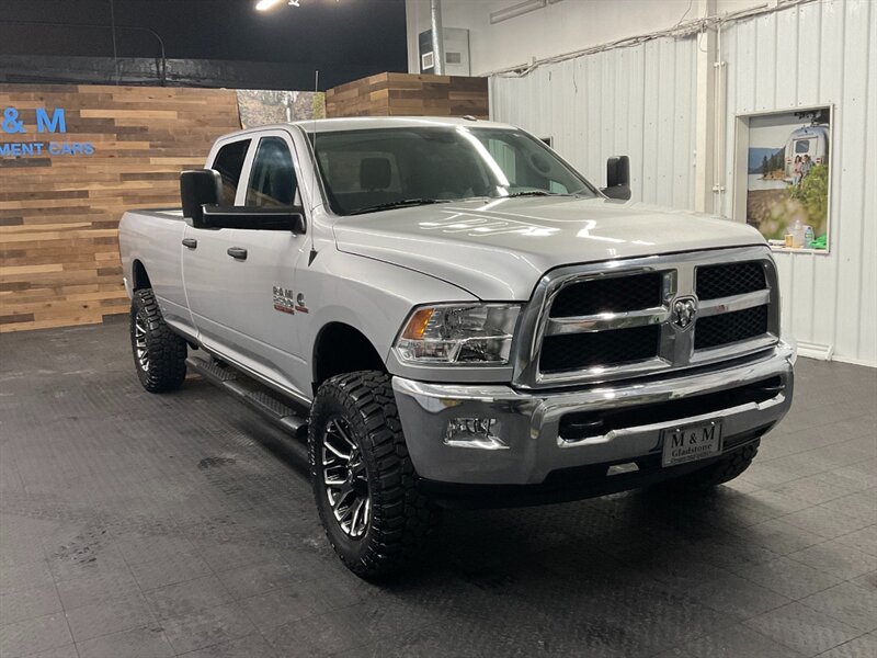 2018 RAM 2500 Crew Cab 4X4 / 6.7L DIESEL / NEW LIFT WHEELS TIRES  1-OWNER LOCAL OREGON TRUCK / RUST FREE / ONLY 59,000 MILES - Photo 2 - Gladstone, OR 97027