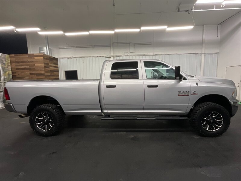 2018 RAM 2500 Crew Cab 4X4 / 6.7L DIESEL / NEW LIFT WHEELS TIRES  1-OWNER LOCAL OREGON TRUCK / RUST FREE / ONLY 59,000 MILES - Photo 4 - Gladstone, OR 97027