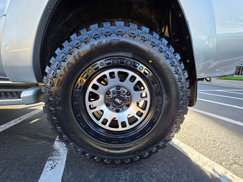 2003 Toyota 4Runner LIMITED Edition 4X4 / DIFF LOCK / NAVi / HEATED LEATHER /BRAND NEW LIFT / BRAND NEW WHEELS / BRAND NEW TIRES / 140K MILES !!! - Photo 54 - Portland, OR 97217