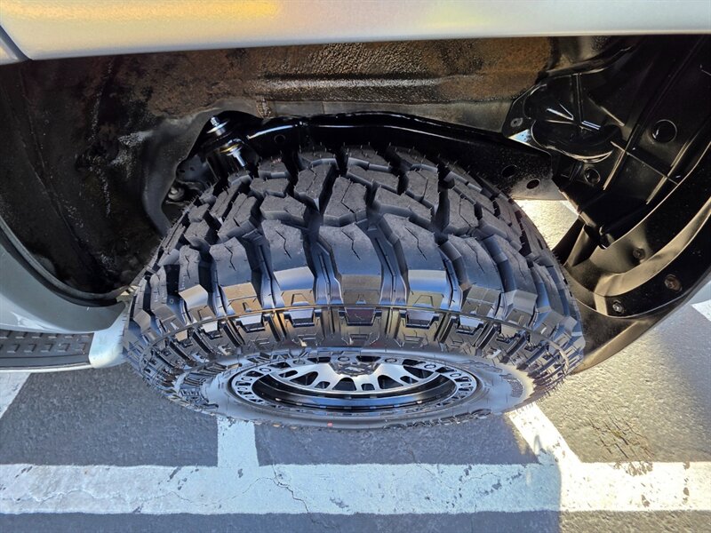 2003 Toyota 4Runner LIMITED Edition 4X4 / DIFF LOCK / NAVi / HEATED LEATHER /BRAND NEW LIFT / BRAND NEW WHEELS / BRAND NEW TIRES / 140K MILES !!! - Photo 56 - Portland, OR 97217