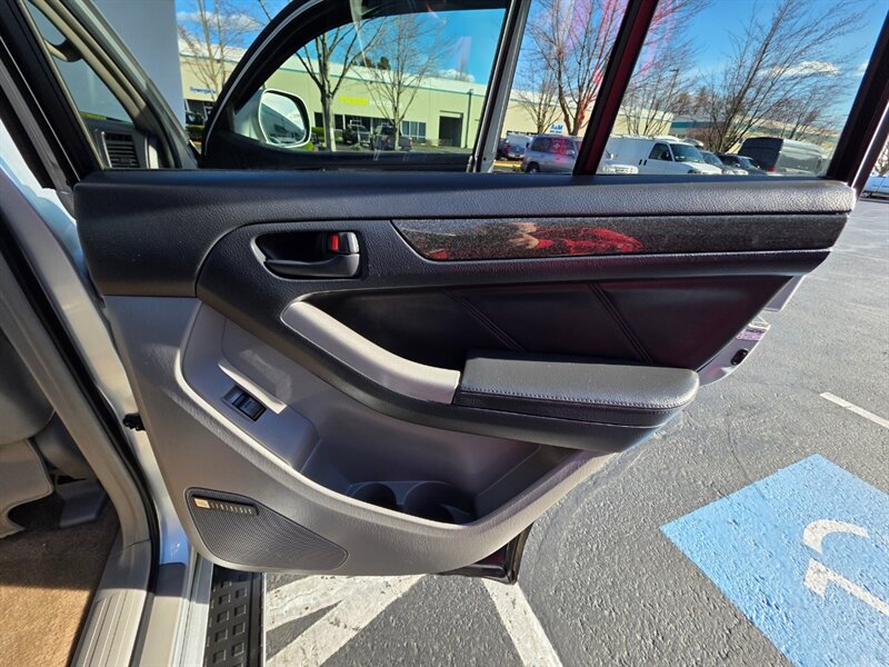 2003 Toyota 4Runner LIMITED Edition 4X4 / DIFF LOCK / NAVi / HEATED LEATHER /BRAND NEW LIFT / BRAND NEW WHEELS / BRAND NEW TIRES / 140K MILES !!! - Photo 53 - Portland, OR 97217