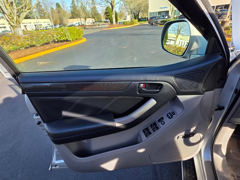 2003 Toyota 4Runner LIMITED Edition 4X4 / DIFF LOCK / NAVi / HEATED LEATHER /BRAND NEW LIFT / BRAND NEW WHEELS / BRAND NEW TIRES / 140K MILES !!! - Photo 50 - Portland, OR 97217