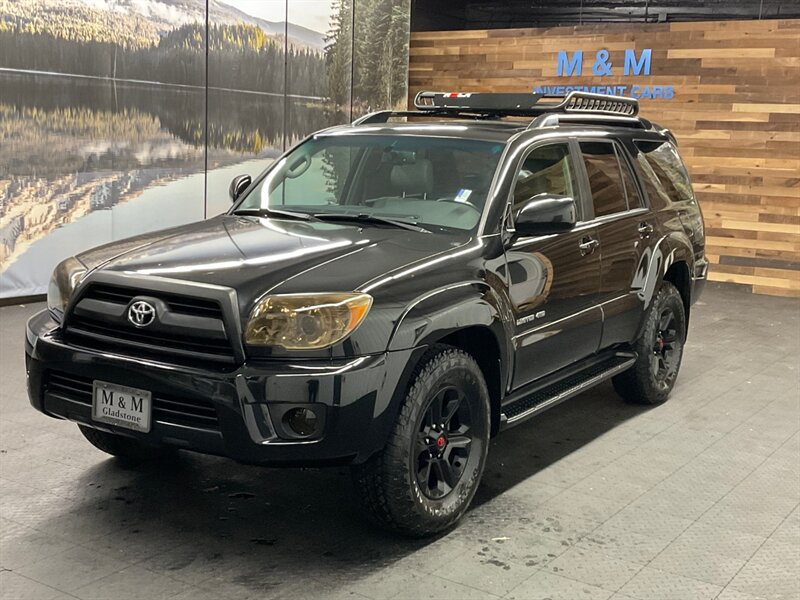 2008 Toyota 4Runner Limited Sport Utility 4X4 / 4.0L V6 / 1-OWNER  Leather & Heated Seats / Sunroof / SHARP & CLEAN !! - Photo 1 - Gladstone, OR 97027