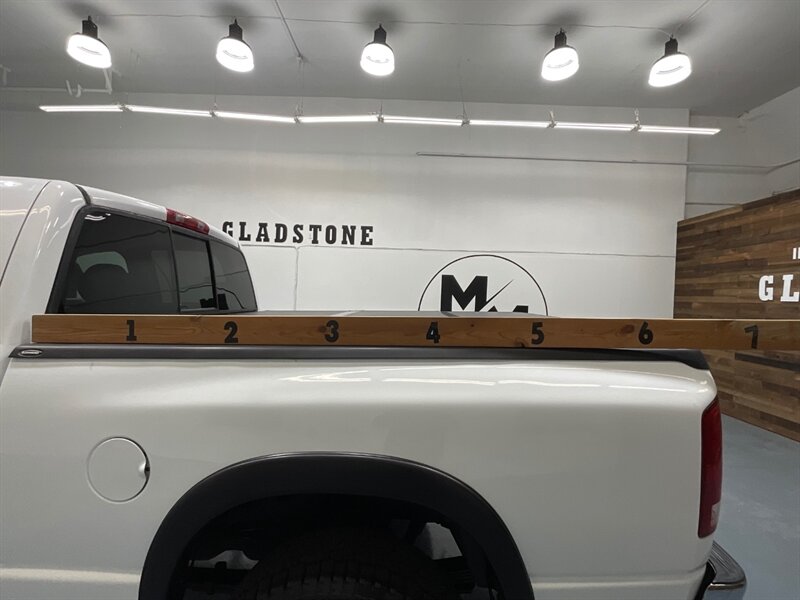 2004 Dodge Ram 2500 SLT Quad Cab 4X4 / 5.9L DIESEL / Leather Seats  / Short Bed / ZERO RUST / Spray in bed liner - Photo 9 - Gladstone, OR 97027