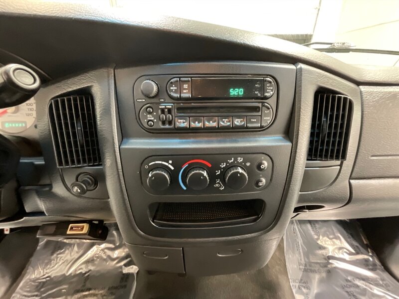 2004 Dodge Ram 2500 SLT Quad Cab 4X4 / 5.9L DIESEL / Leather Seats  / Short Bed / ZERO RUST / Spray in bed liner - Photo 19 - Gladstone, OR 97027