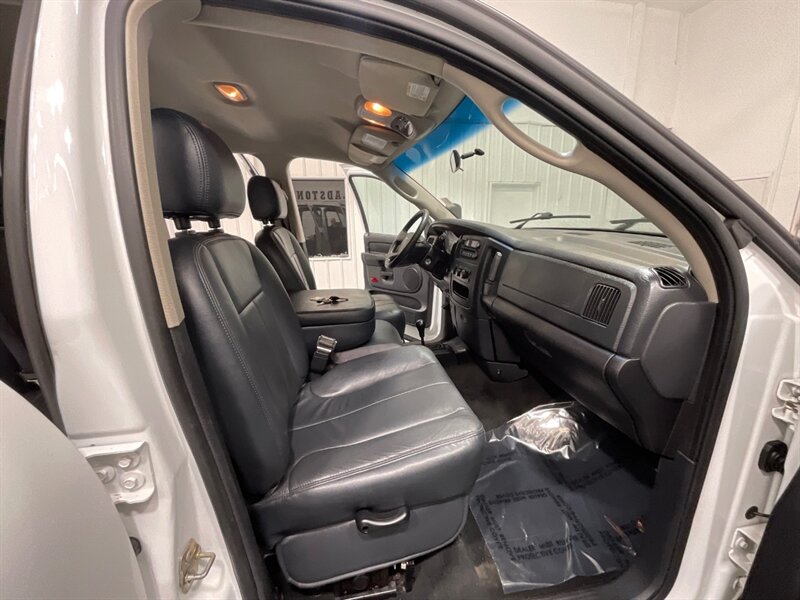 2004 Dodge Ram 2500 SLT Quad Cab 4X4 / 5.9L DIESEL / Leather Seats  / Short Bed / ZERO RUST / Spray in bed liner - Photo 14 - Gladstone, OR 97027