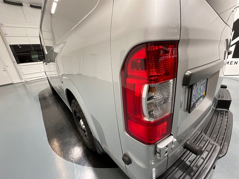 2013 Nissan NV 2500 HD SV CARGO VAN / Navigation & Camera  / 4.0L V6 - Photo 28 - Gladstone, OR 97027