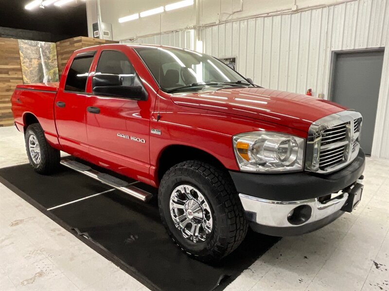 2007 Dodge Ram 1500 SLT TRX4 OFF RD / 4X4 / 5.7L V8 HEMI / LOCAL TRUCK  / RUST FREE / 103,000 MILES - Photo 2 - Gladstone, OR 97027