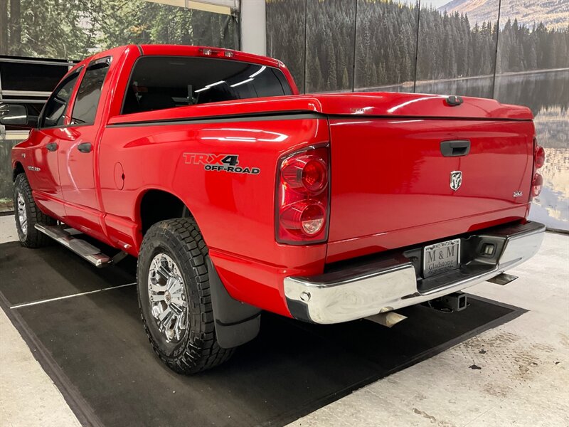 2007 Dodge Ram 1500 SLT TRX4 OFF RD / 4X4 / 5.7L V8 HEMI / LOCAL TRUCK  / RUST FREE / 103,000 MILES - Photo 4 - Gladstone, OR 97027