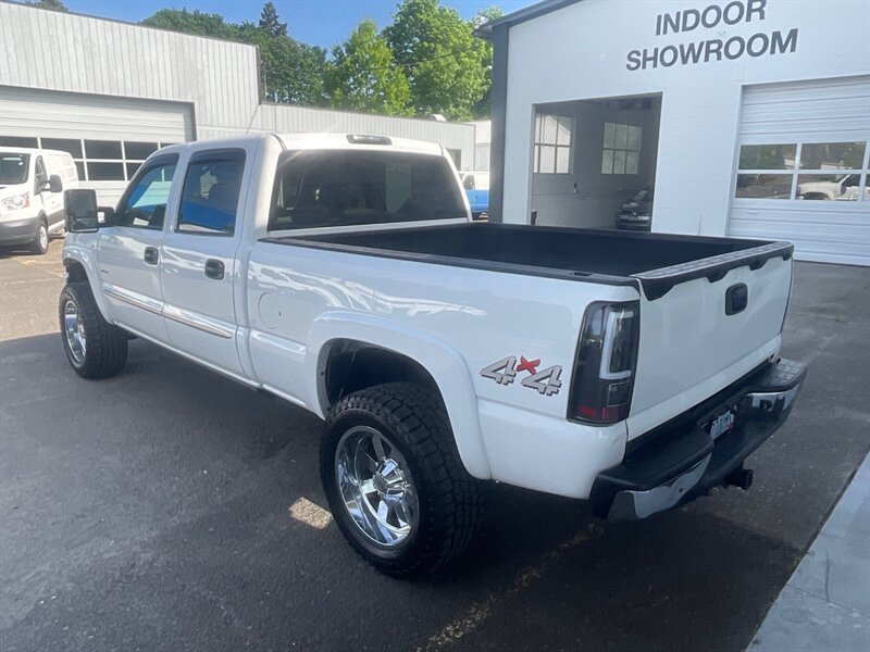 2005 GMC Sierra 2500 SLE Crew Cab 4X4 / 6.6L DIESEL / LIFTED  / RUST FREE / Excel Cond - Photo 37 - Gladstone, OR 97027